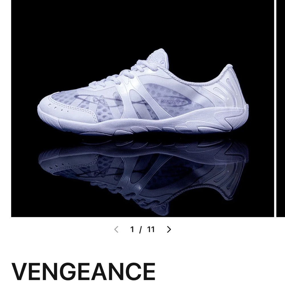 Nfinity Vengeance Cheer Shoes NWT
